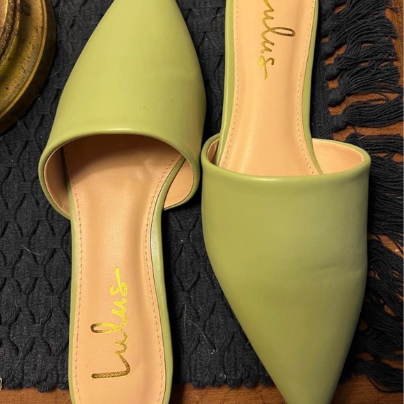 Never been worn shoes - Picture 1 of 3